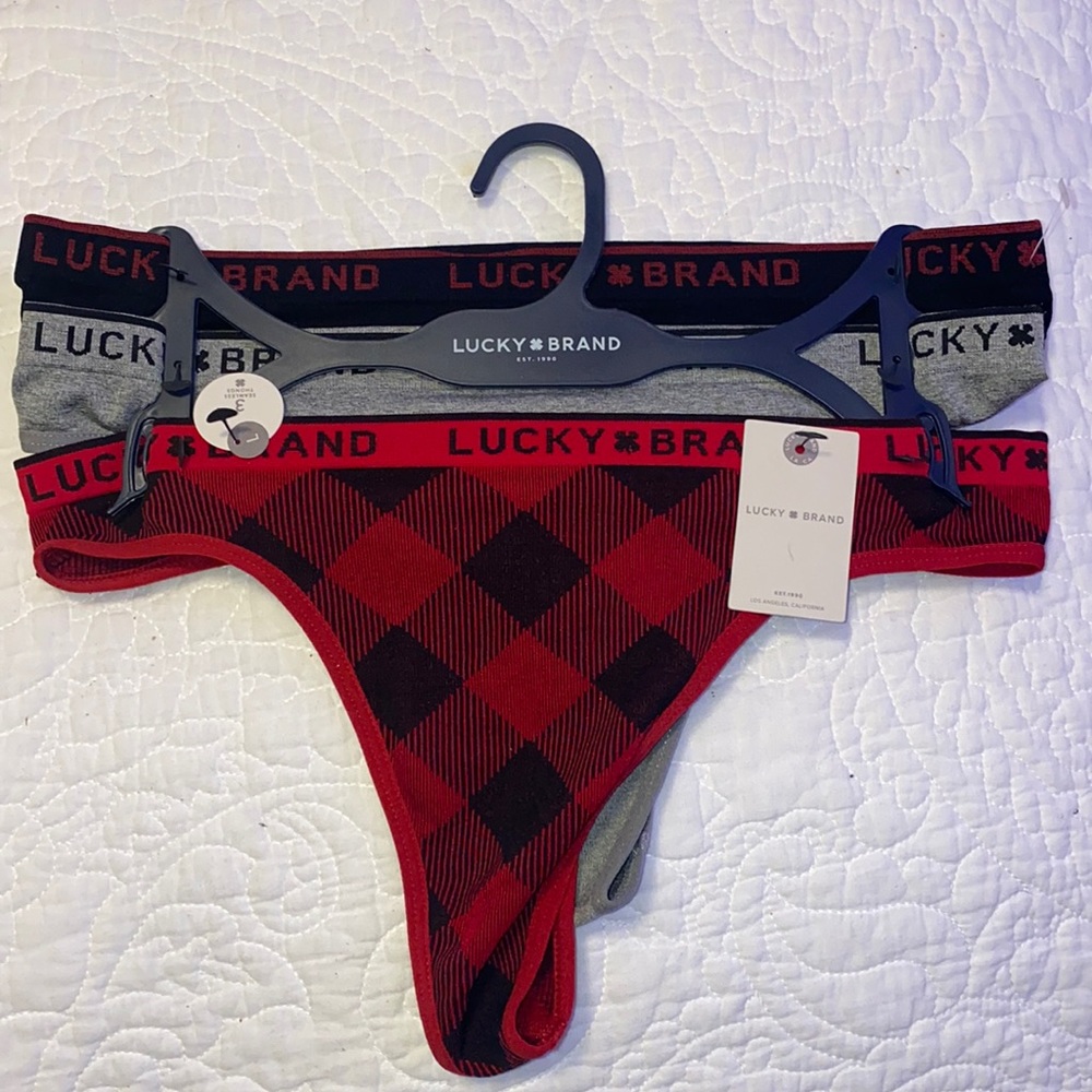 Seamless thongs bundle